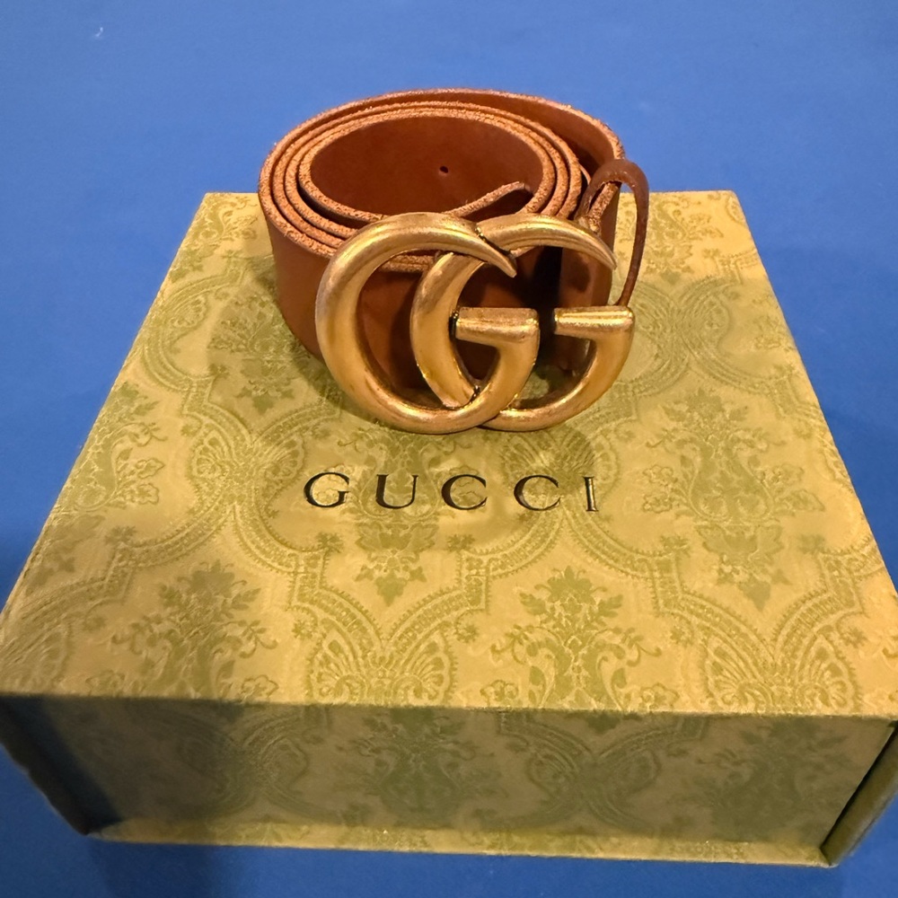 Gucci Brown Leather Belt with Gold GG Buckle